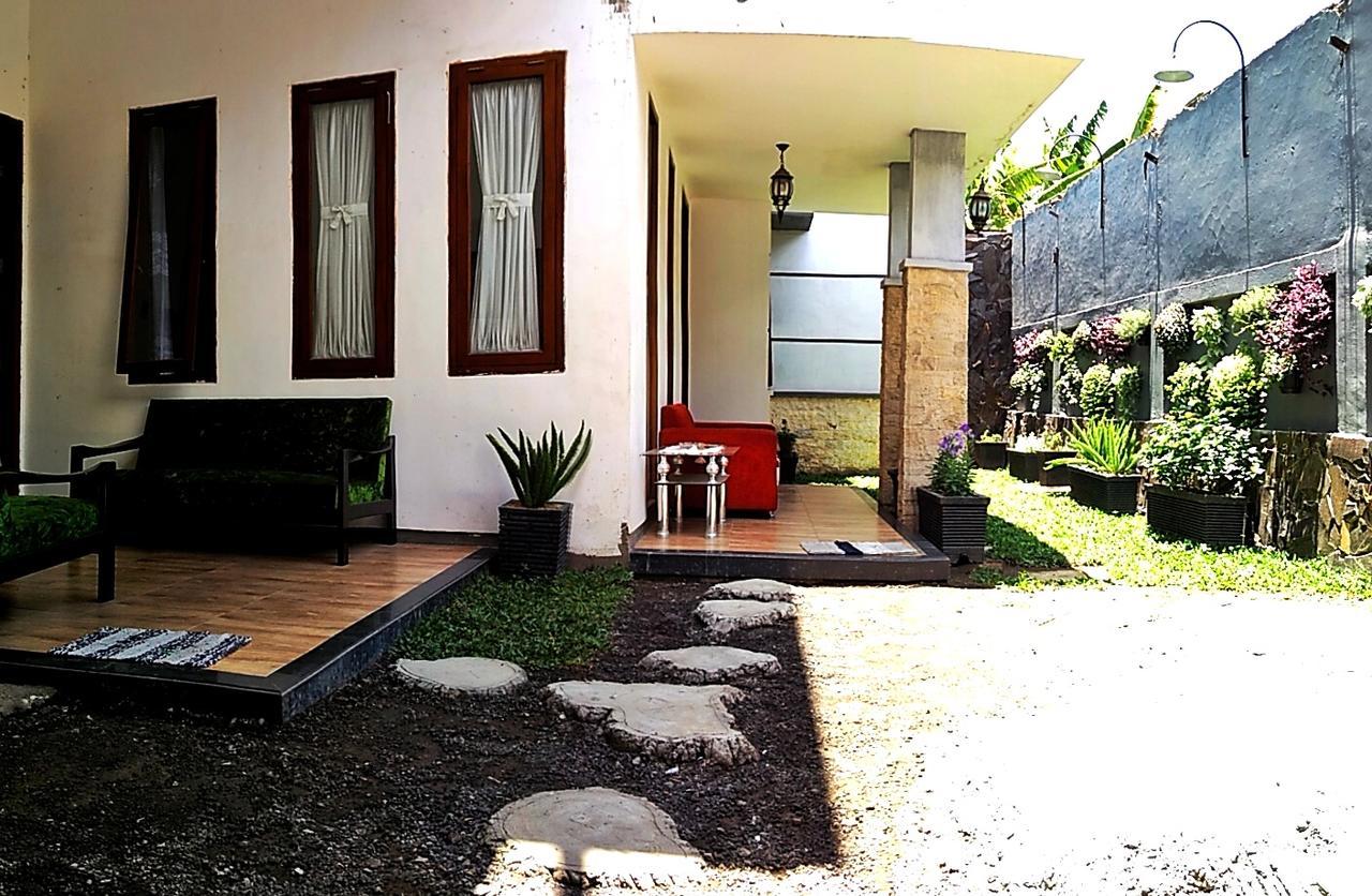 Omah Etan Batu Hostel Batu  Exterior photo
